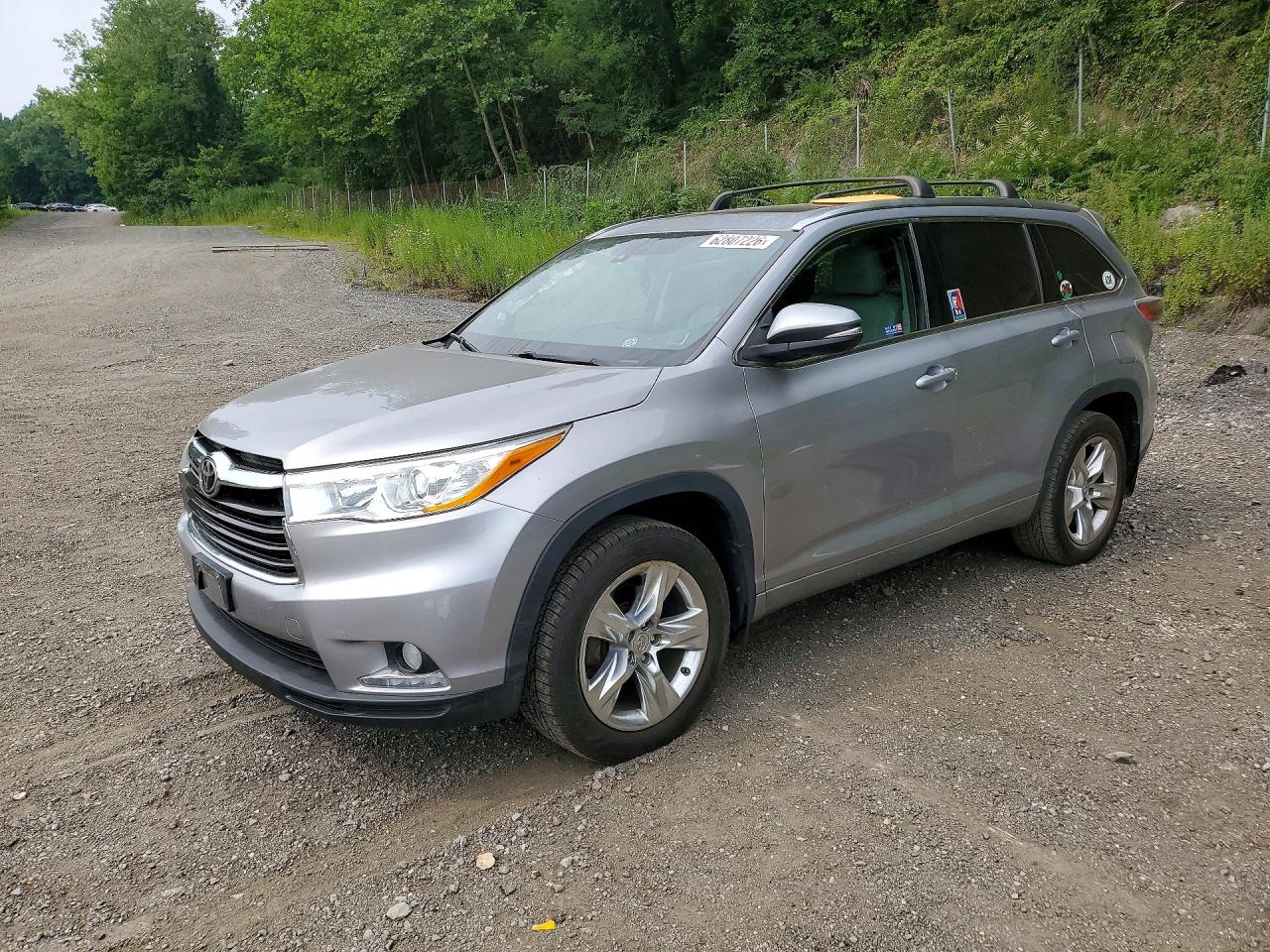 2015 TOYOTA HIGHLANDER
