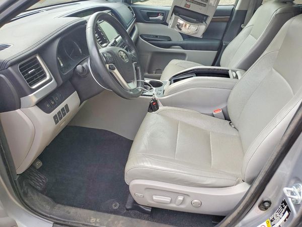 2015 TOYOTA HIGHLANDER