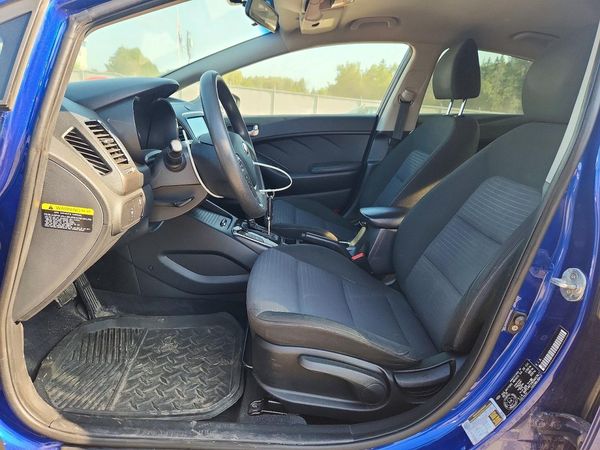 2017 KIA FORTE LX Popular, S