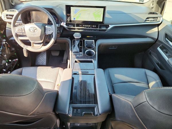 2026 TOYOTA SIENNA