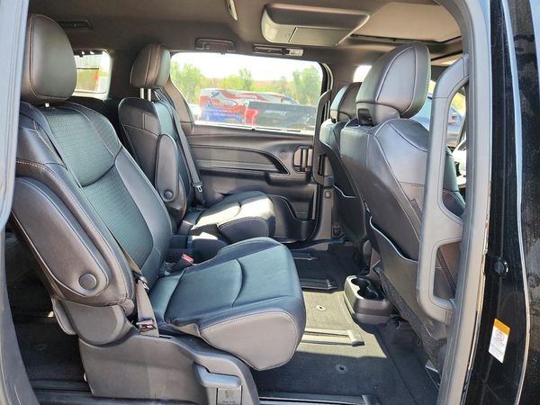 2026 TOYOTA SIENNA