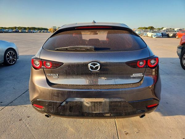 2022 MAZDA 3 Premium Package