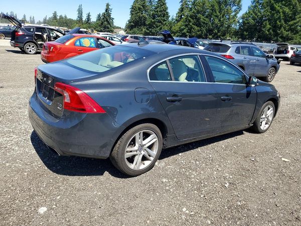 2014 VOLVO S60
