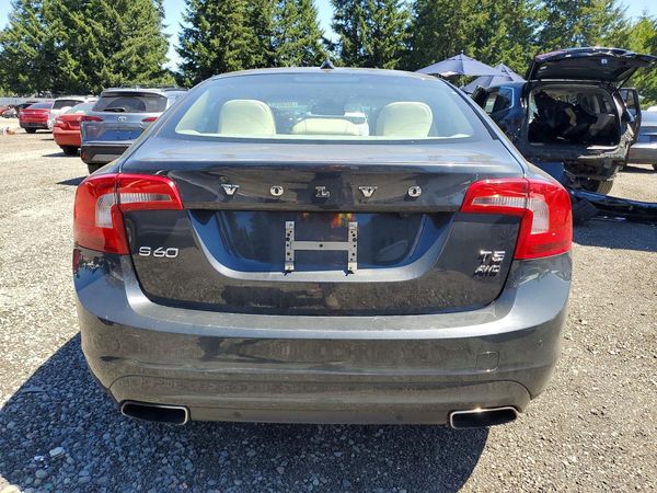 2014 VOLVO S60
