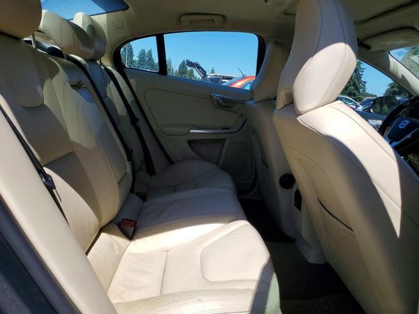 2014 VOLVO S60