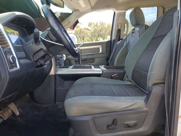 2015 RAM 1500 SLT