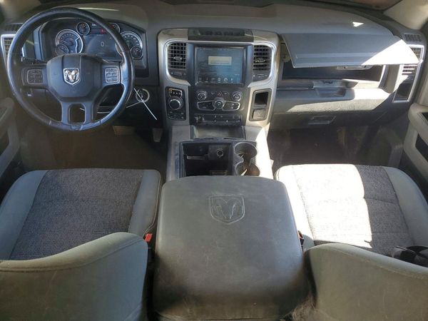 2015 RAM 1500 SLT