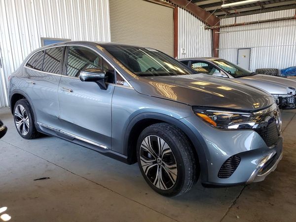 2023 MERCEDES-BENZ EQE SUV
