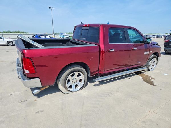 2018 RAM 1500 SLT