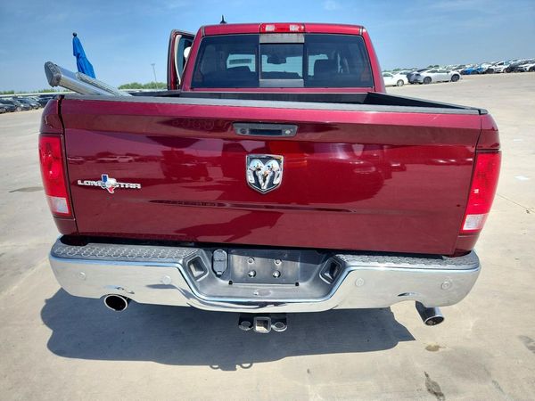 2018 RAM 1500 SLT