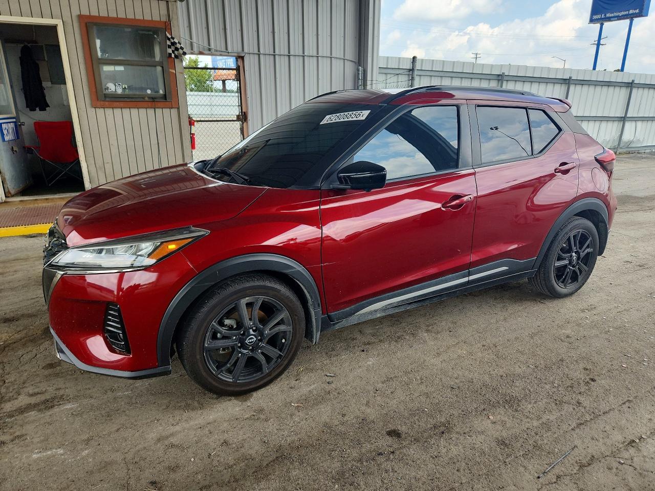 2022 NISSAN KICKS