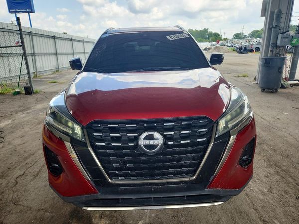 2022 NISSAN KICKS