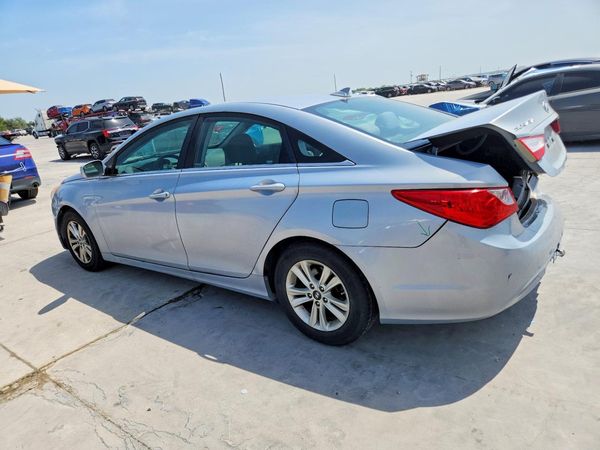 2013 HYUNDAI SONATA GLS/ GLS Popular