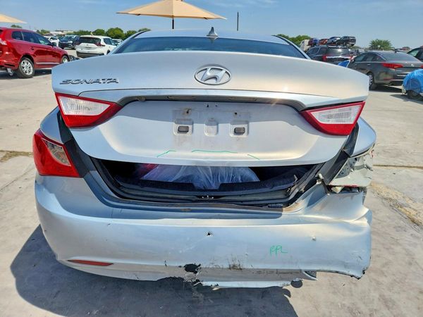 2013 HYUNDAI SONATA GLS/ GLS Popular