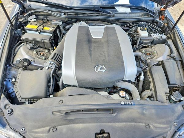 2019 LEXUS IS 300