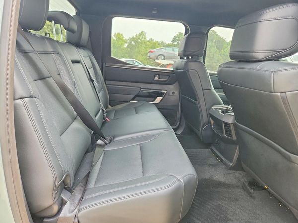 2025 TOYOTA TUNDRA Limited, Platinum