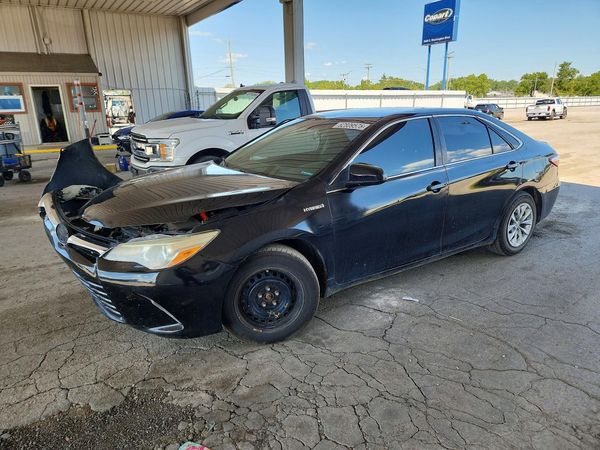 2015 TOYOTA CAMRY
