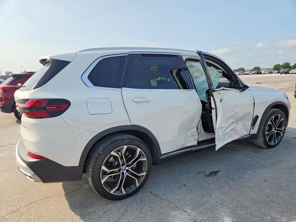 2026 BMW X5 sDrive40i