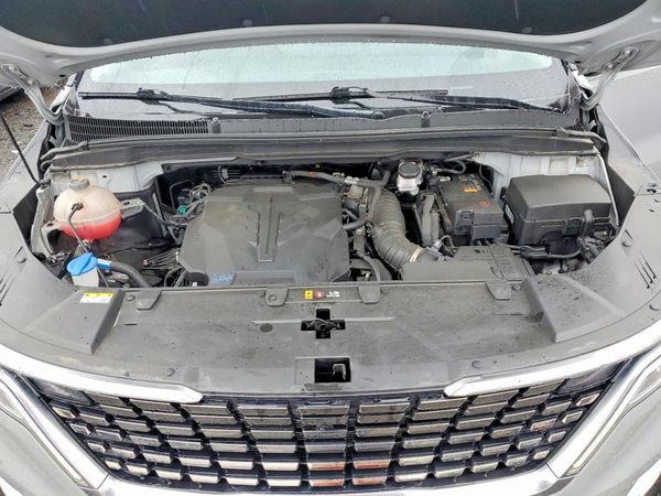 2024 KIA CARNIVAL SX, SX Prestige — Engine bay