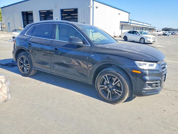 2020 AUDI Q5 E
