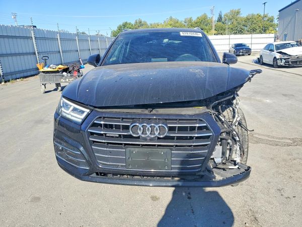 2020 AUDI Q5 E