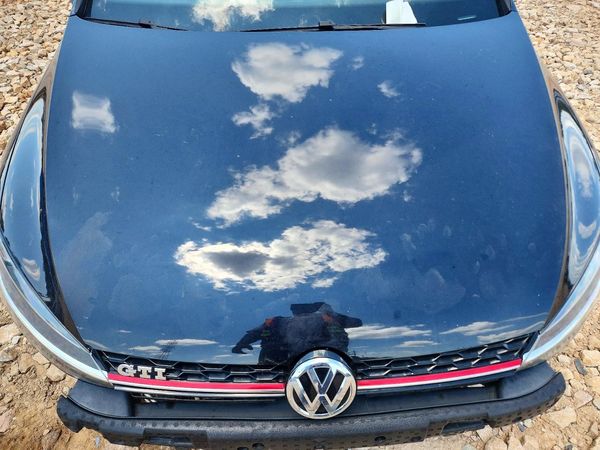 2018 VOLKSWAGEN GTI