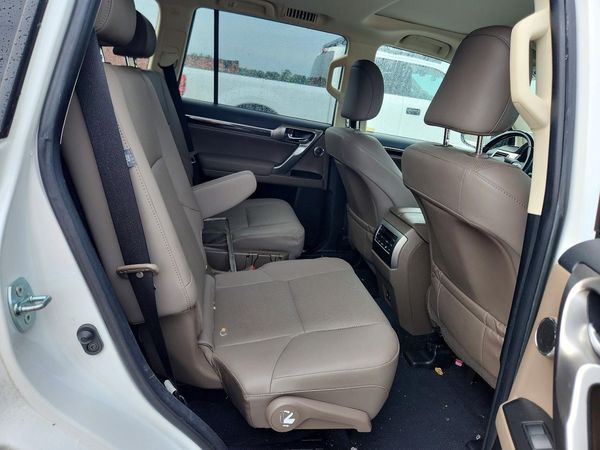 2022 LEXUS GX 460 Premium