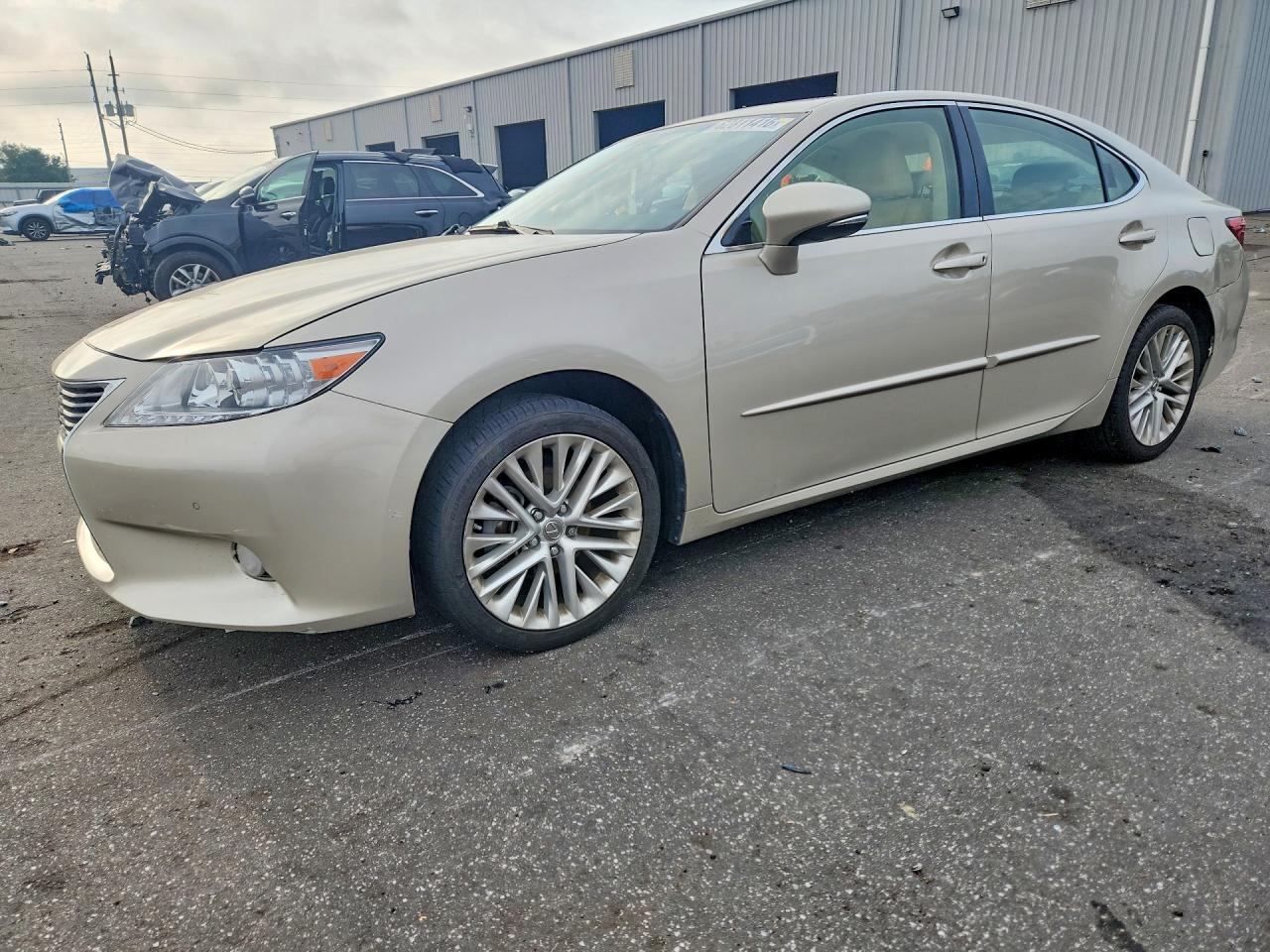 2013 LEXUS ES 350