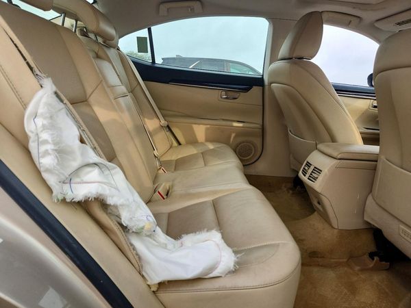 2013 LEXUS ES 350