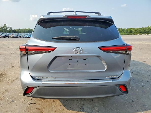 2020 TOYOTA HIGHLANDER XLE