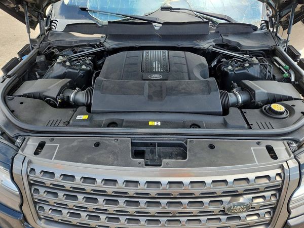 2017 LAND ROVER RANGE ROVER Base