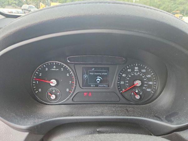 2016 KIA SORENTO L / LX