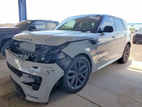 2025 LAND ROVER RANGE ROVER SPORT P460e Dynamic SE