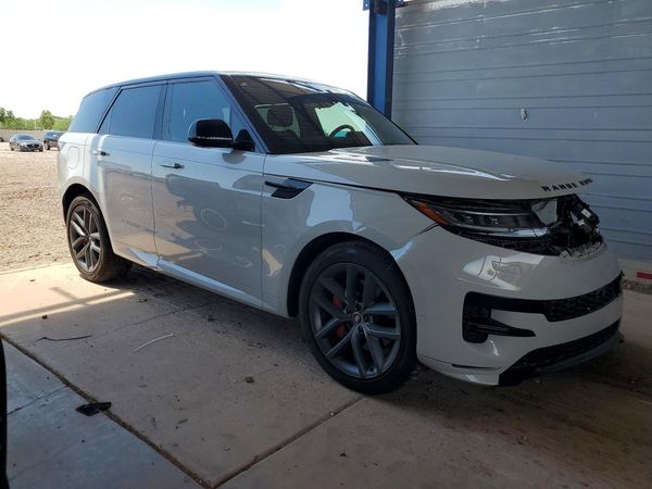 2025 LAND ROVER RANGE ROVER SPORT P460e Dynamic SE