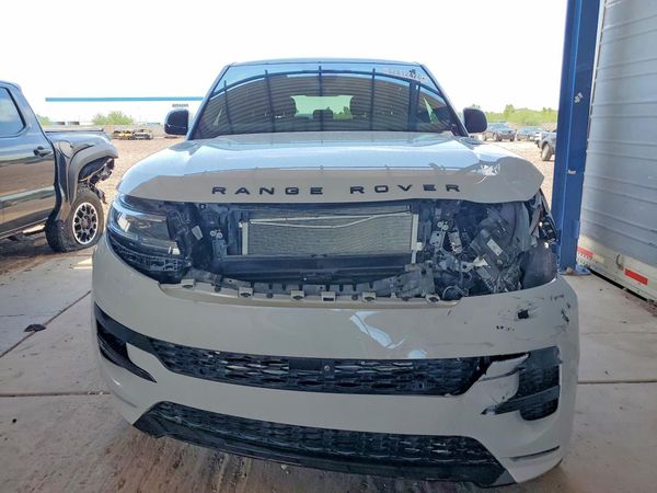 2025 LAND ROVER RANGE ROVER SPORT P460e Dynamic SE