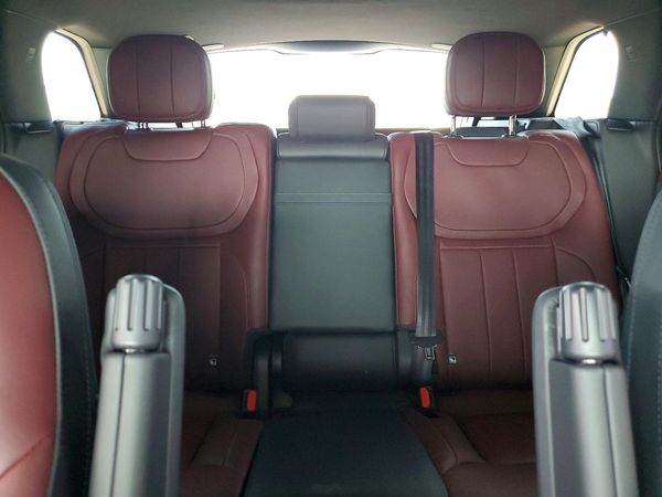 2025 LAND ROVER RANGE ROVER SPORT P460e Dynamic SE