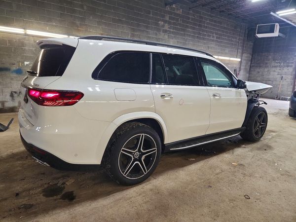 2024 MERCEDES-BENZ GLS