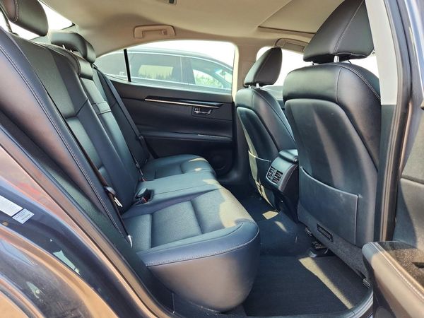 2018 LEXUS ES 350