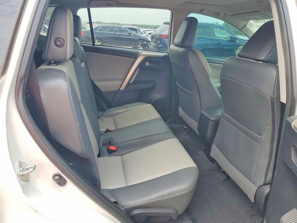 2015 TOYOTA RAV4 Limited (G Grade)