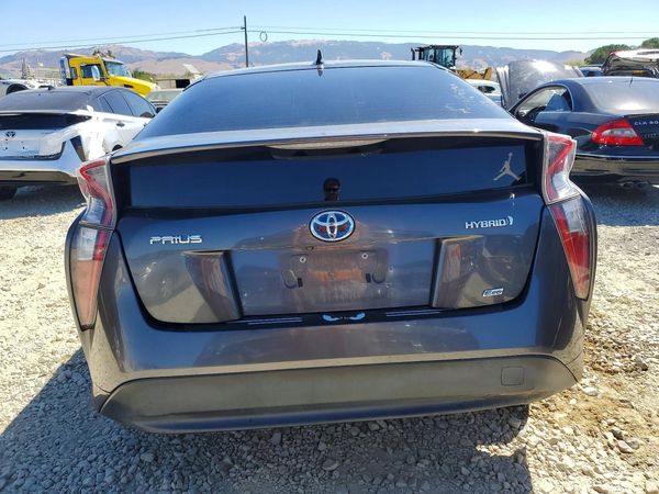 2017 TOYOTA PRIUS