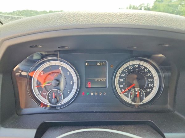 2015 RAM 1500 SLT