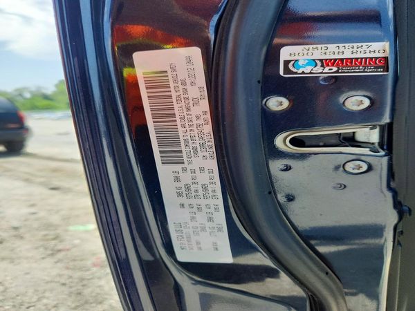 2015 RAM 1500 SLT