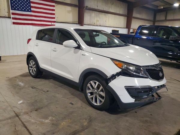 2015 KIA SPORTAGE GL - Middle-low