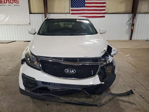 2015 KIA SPORTAGE GL - Middle-low