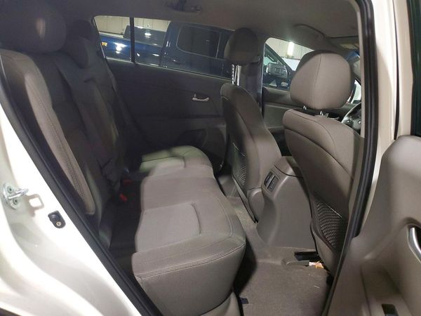 2015 KIA SPORTAGE GL - Middle-low