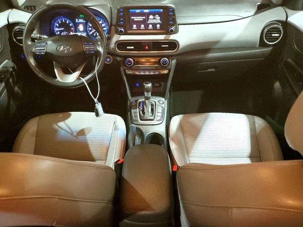 2021 HYUNDAI KONA Limited