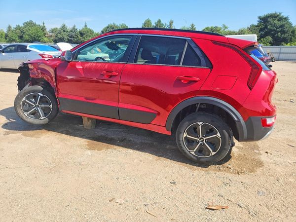 2023 KIA NIRO