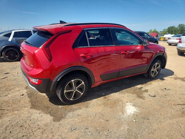 2023 KIA NIRO