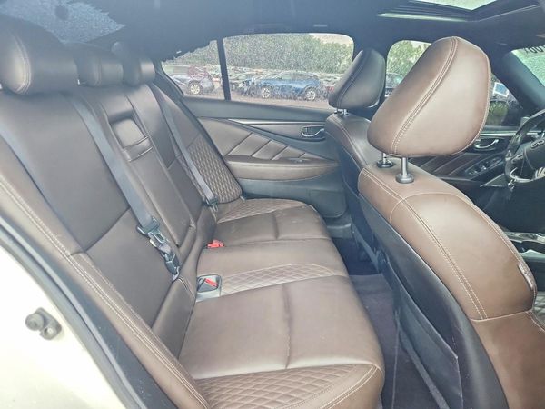 2017 INFINITI Q50