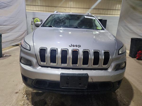 2015 JEEP CHEROKEE LATITUDE 4X4